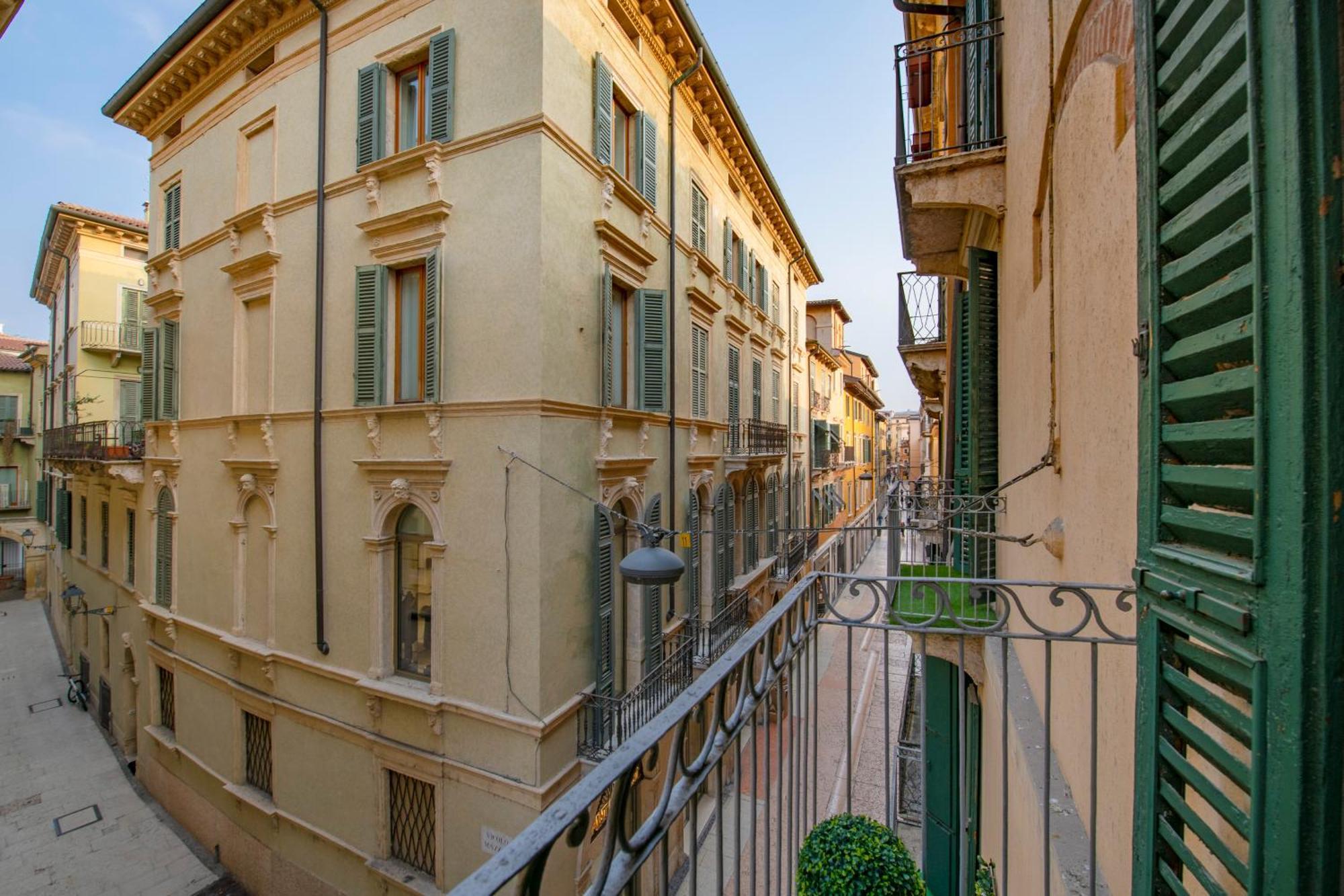 Palace Home Mazzini Werona Zewnętrze zdjęcie